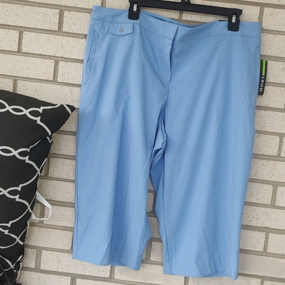 Izod ⛳ Capris 👖